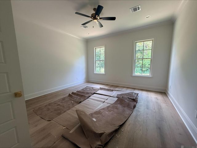 8643 Greenbrier Cove Rd, Baton Rouge, LA 70817