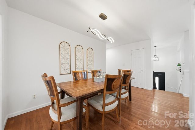 4536 Kings Court, Hickory, NC 28602