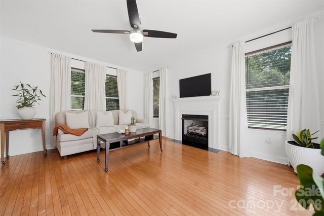 4536 Kings Court, Hickory, NC 28602