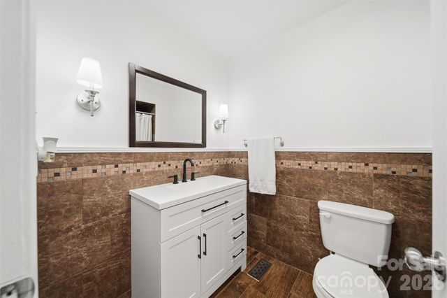 4536 Kings Court, Hickory, NC 28602