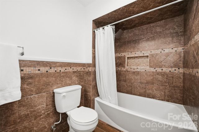 4536 Kings Court, Hickory, NC 28602