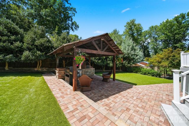 4536 Kings Court, Hickory, NC 28602