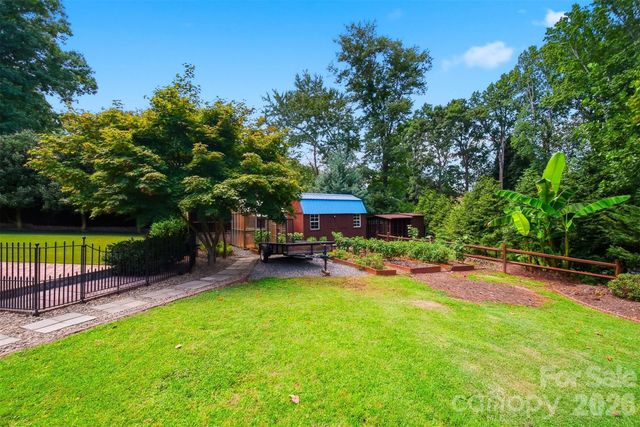 4536 Kings Court, Hickory, NC 28602