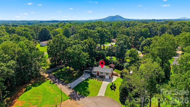 4536 Kings Court, Hickory, NC 28602