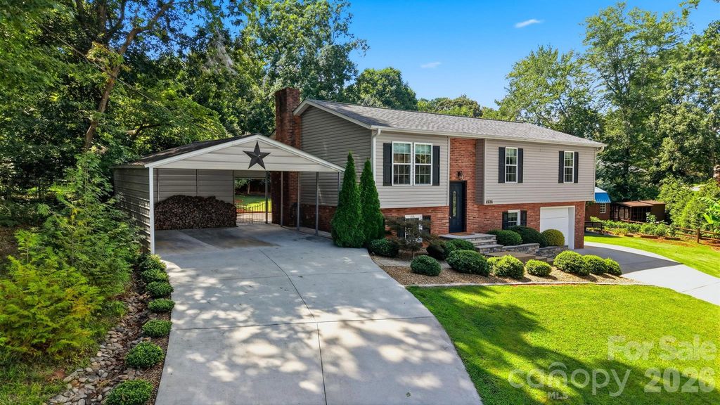 4536 Kings Court, Hickory, NC 28602