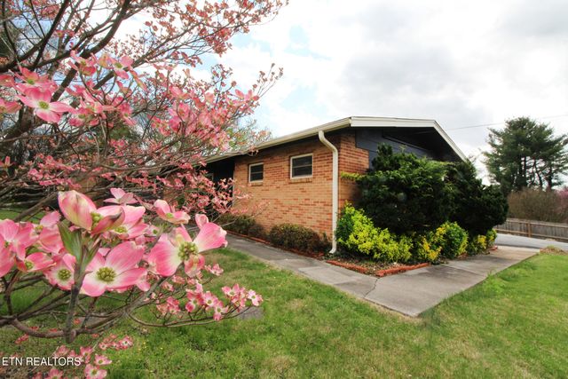 6148 Kirbury Lane, Knoxville, TN 37909