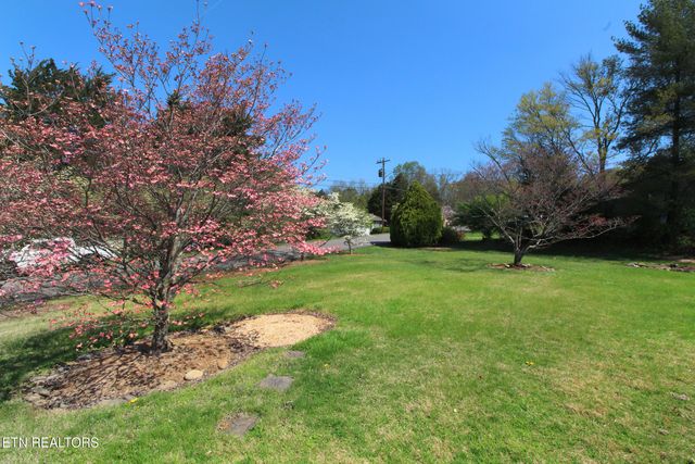 6148 Kirbury Lane, Knoxville, TN 37909