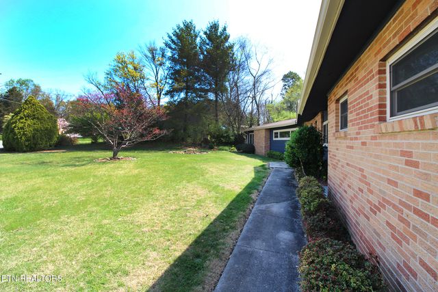 6148 Kirbury Lane, Knoxville, TN 37909