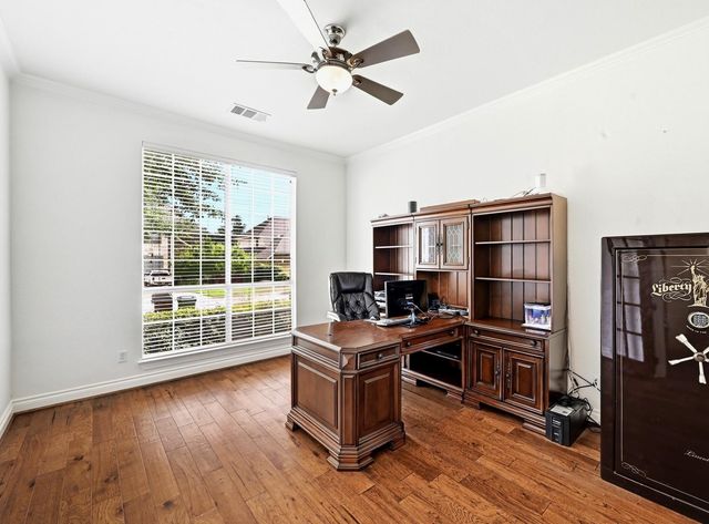 1385 Pine Forest CIR, Round Rock, TX 78665
