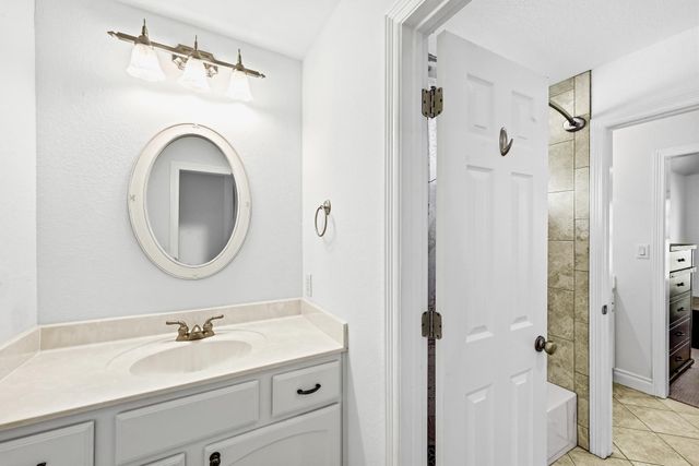 1385 Pine Forest CIR, Round Rock, TX 78665