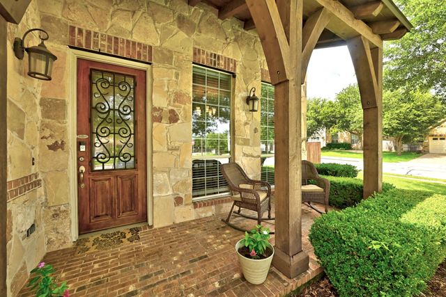 1385 Pine Forest CIR, Round Rock, TX 78665