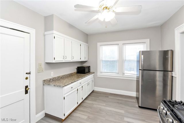 2477 Lee Road, Cleveland Heights, OH 44118