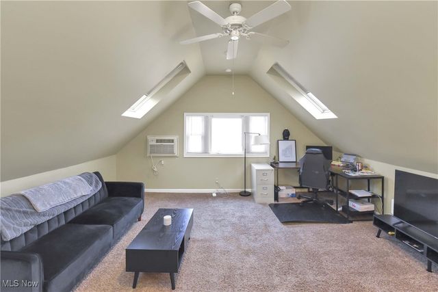 2477 Lee Road, Cleveland Heights, OH 44118