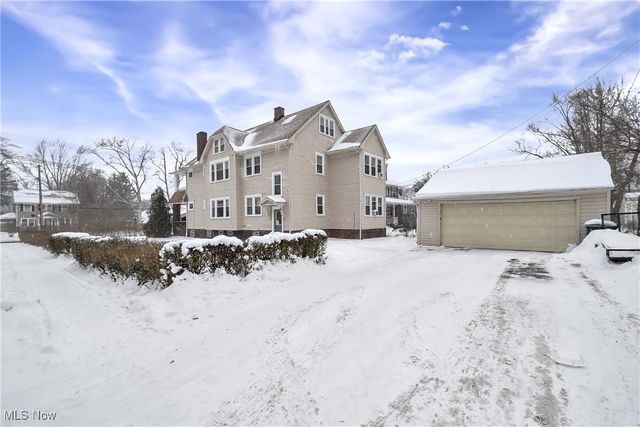 2477 Lee Road, Cleveland Heights, OH 44118