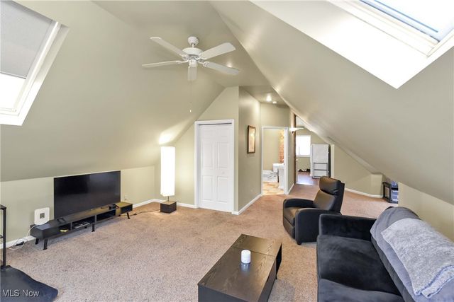 2477 Lee Road, Cleveland Heights, OH 44118