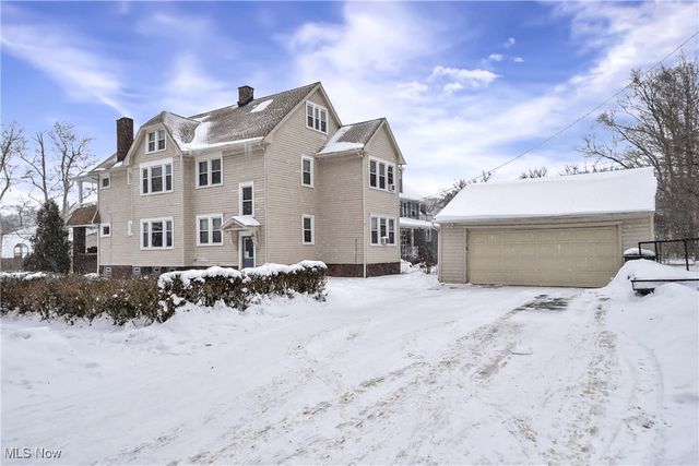 2477 Lee Road, Cleveland Heights, OH 44118