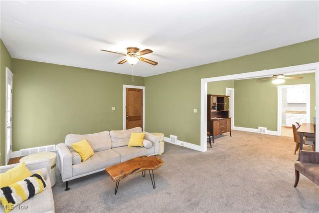 2477 Lee Road, Cleveland Heights, OH 44118