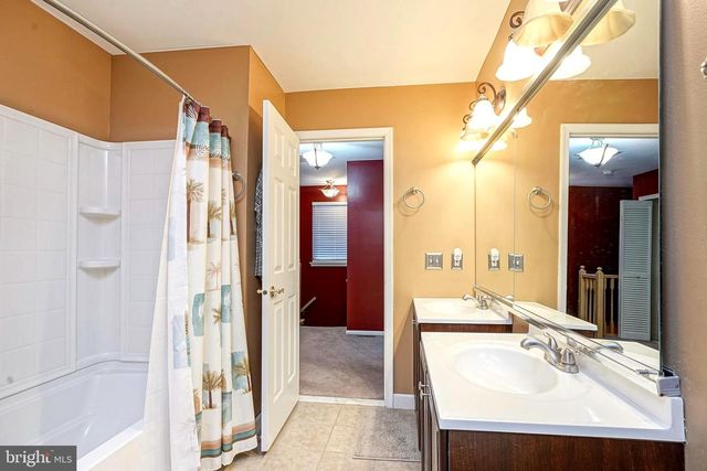 109 OLD ORCHARD DR, Sicklerville, NJ 08081