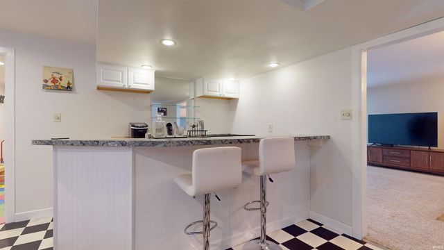 6799 Cedar Lane, Newburgh, IN 47630