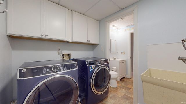 6799 Cedar Lane, Newburgh, IN 47630