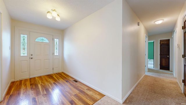 6799 Cedar Lane, Newburgh, IN 47630