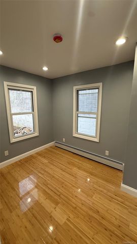 116-45 195 Street, Saint Albans, NY 11412