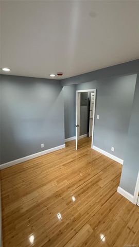 116-45 195 Street, Saint Albans, NY 11412