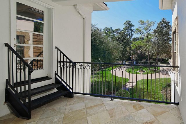 10 Norlund Way, The Woodlands, TX 77382