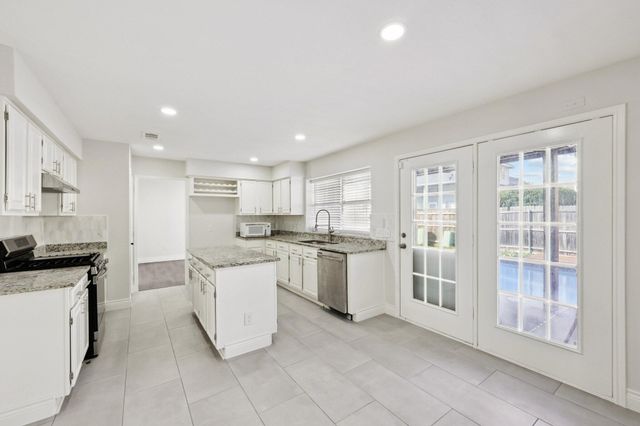 4417 Cabot Drive, Grand Prairie, TX 75052