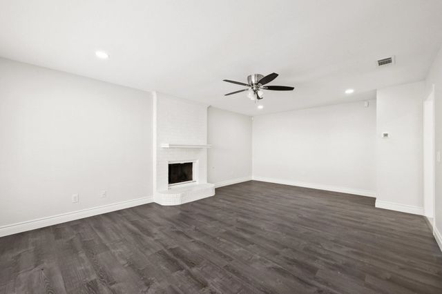 4417 Cabot Drive, Grand Prairie, TX 75052