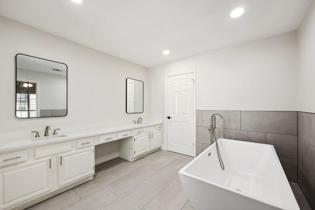 4417 Cabot Drive, Grand Prairie, TX 75052