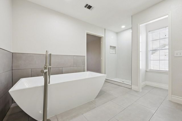 4417 Cabot Drive, Grand Prairie, TX 75052