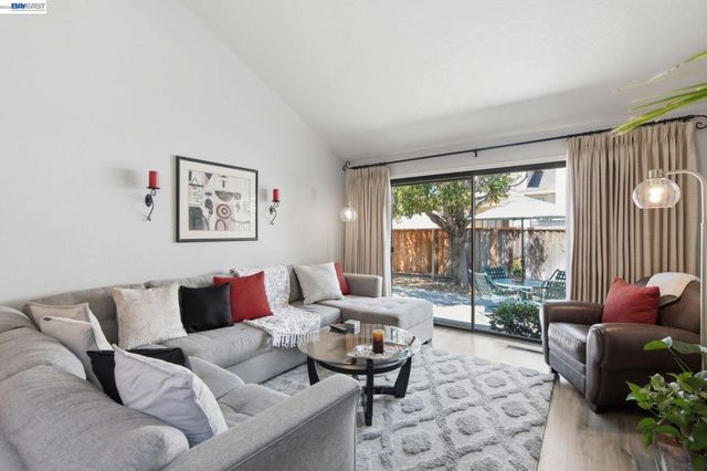 1896 Brixton Ct, San Jose, CA 95132