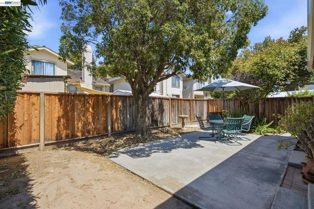 1896 Brixton Ct, San Jose, CA 95132