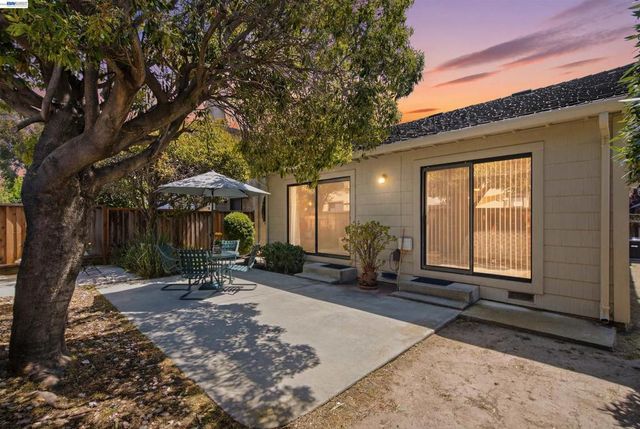 1896 Brixton Ct, San Jose, CA 95132