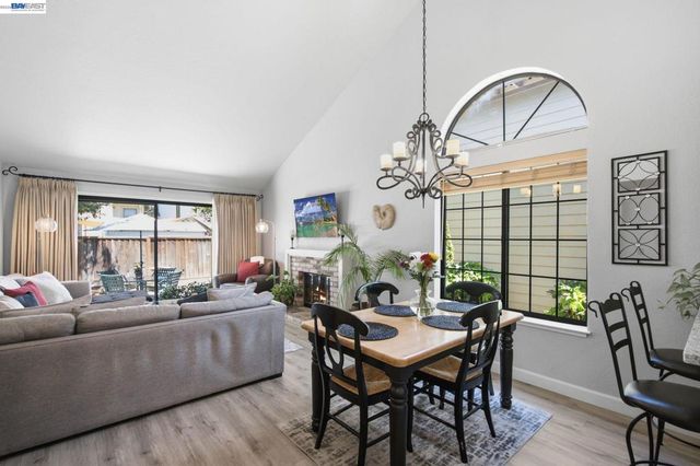 1896 Brixton Ct, San Jose, CA 95132