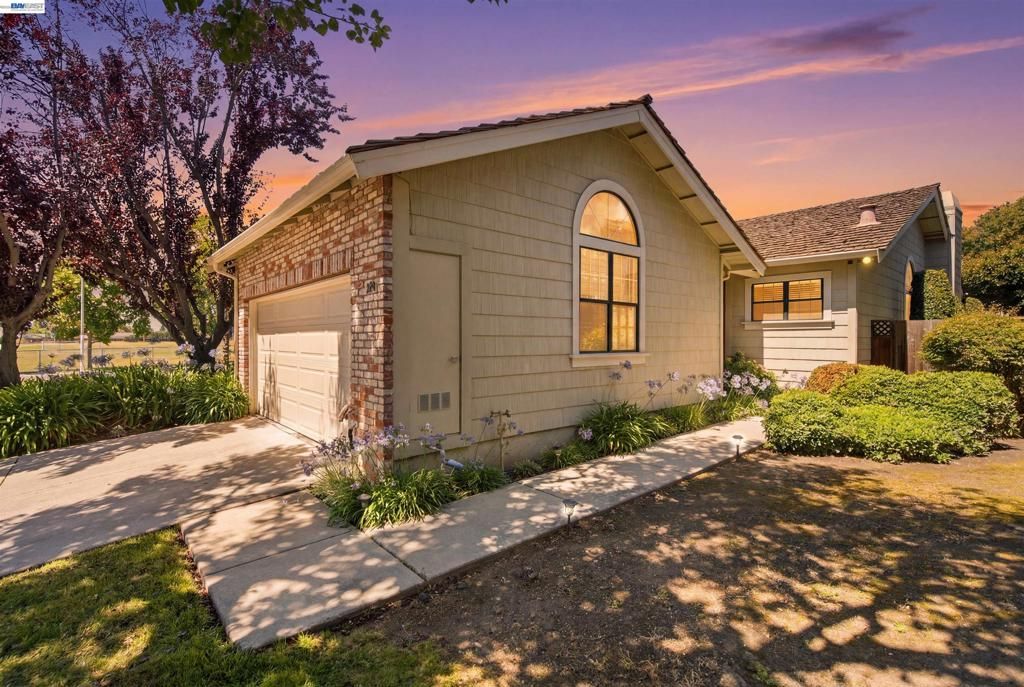 Image 41 of property listing at 1896 Brixton Ct, San Jose, CA 95132