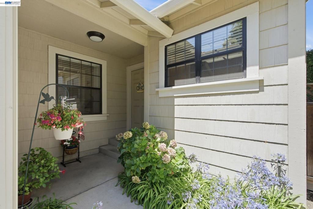 Image 5 of property listing at 1896 Brixton Ct, San Jose, CA 95132