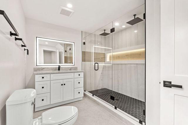 33 Blaine St, Malden, MA 02148