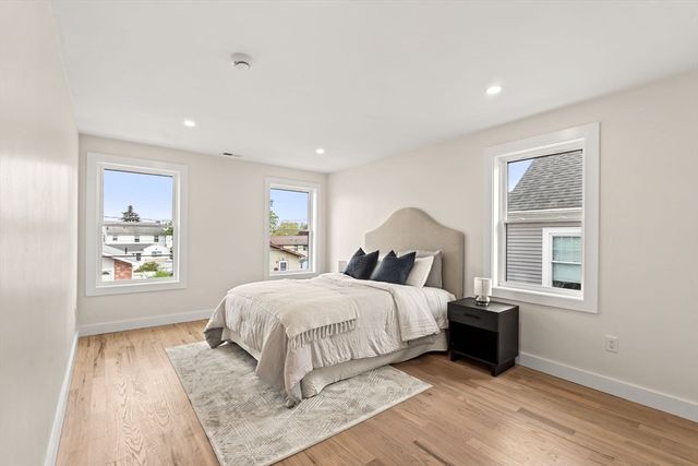 33 Blaine St, Malden, MA 02148
