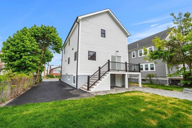 33 Blaine St, Malden, MA 02148