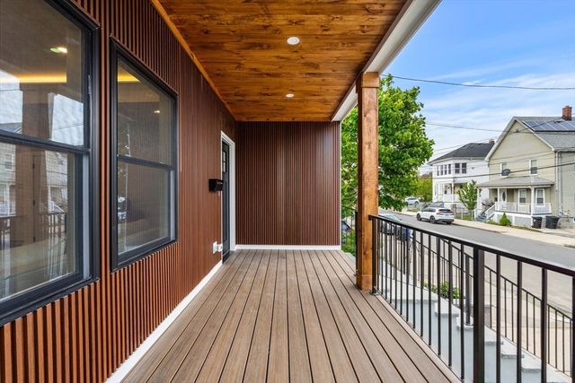 33 Blaine St, Malden, MA 02148