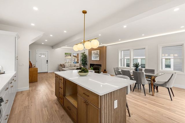 33 Blaine St, Malden, MA 02148