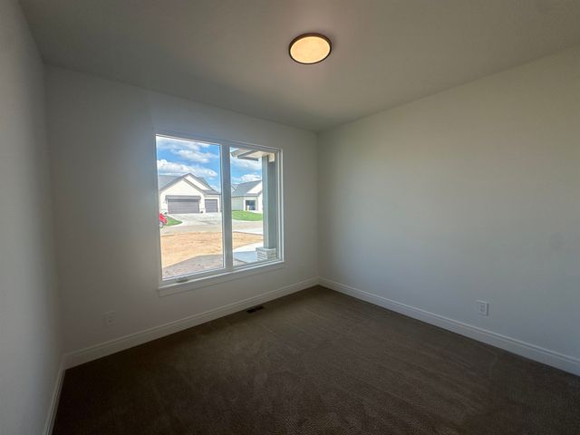 3137 Pine Grove Cir, Wichita, KS 67205