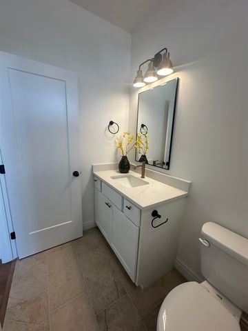 3137 Pine Grove Cir, Wichita, KS 67205