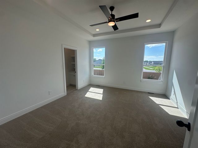 3137 Pine Grove Cir, Wichita, KS 67205