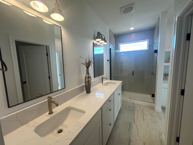 3137 Pine Grove Cir, Wichita, KS 67205