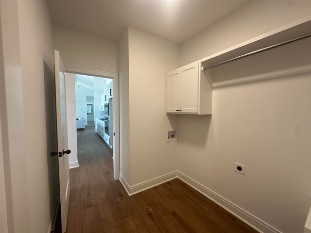 3137 Pine Grove Cir, Wichita, KS 67205