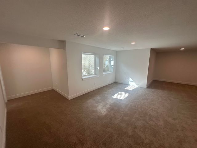 3137 Pine Grove Cir, Wichita, KS 67205