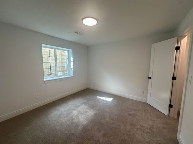 3137 Pine Grove Cir, Wichita, KS 67205